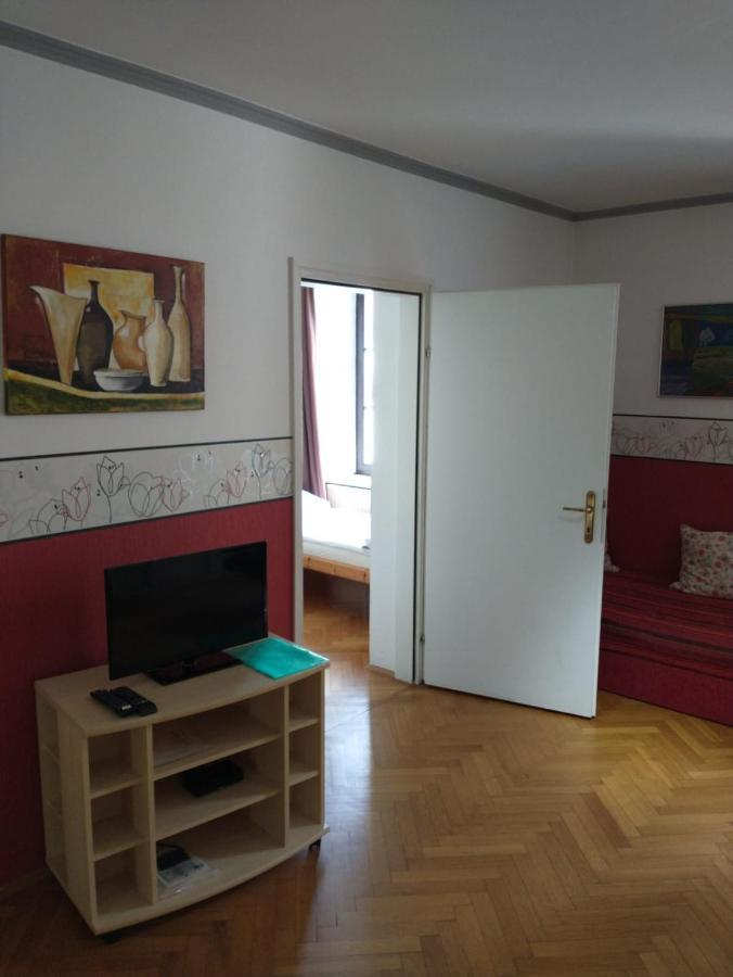Madlene 2 Apartment *